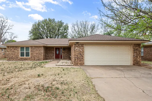 Front exterior — 2811 74th Place, Lubbock, TX 79423