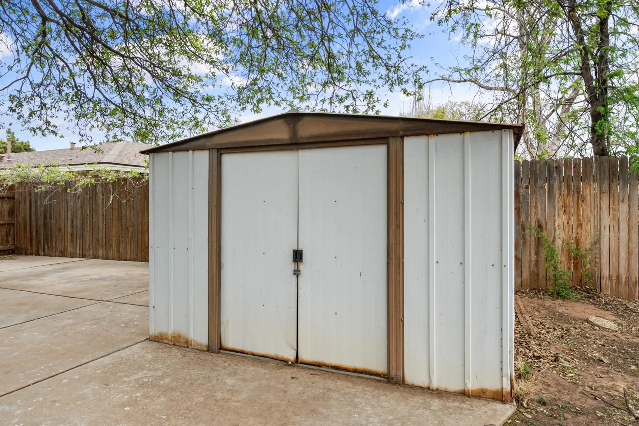 Photo 21 — 2811 74th Place, Lubbock, TX 79423