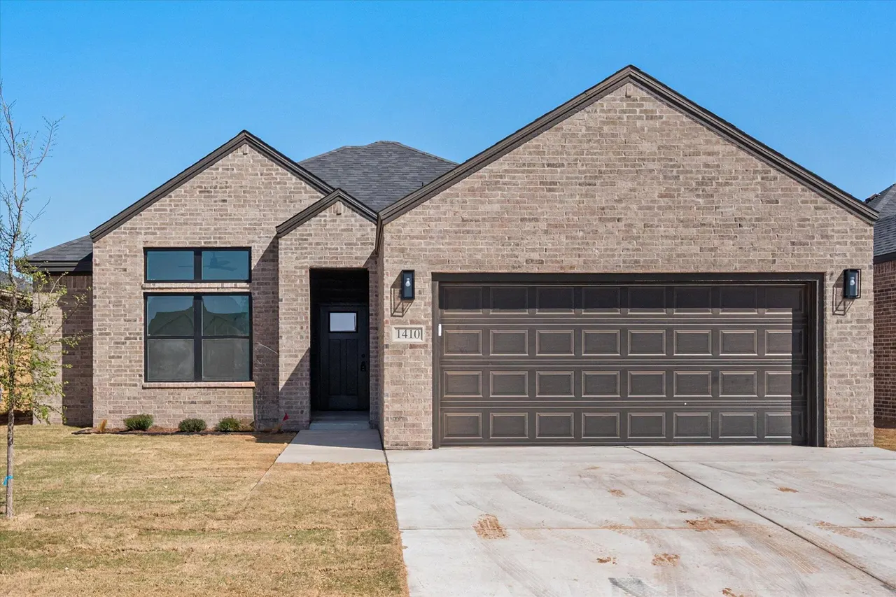 Front exterior — 1410 Farmhouse Avenue, Wolfforth, TX 79382