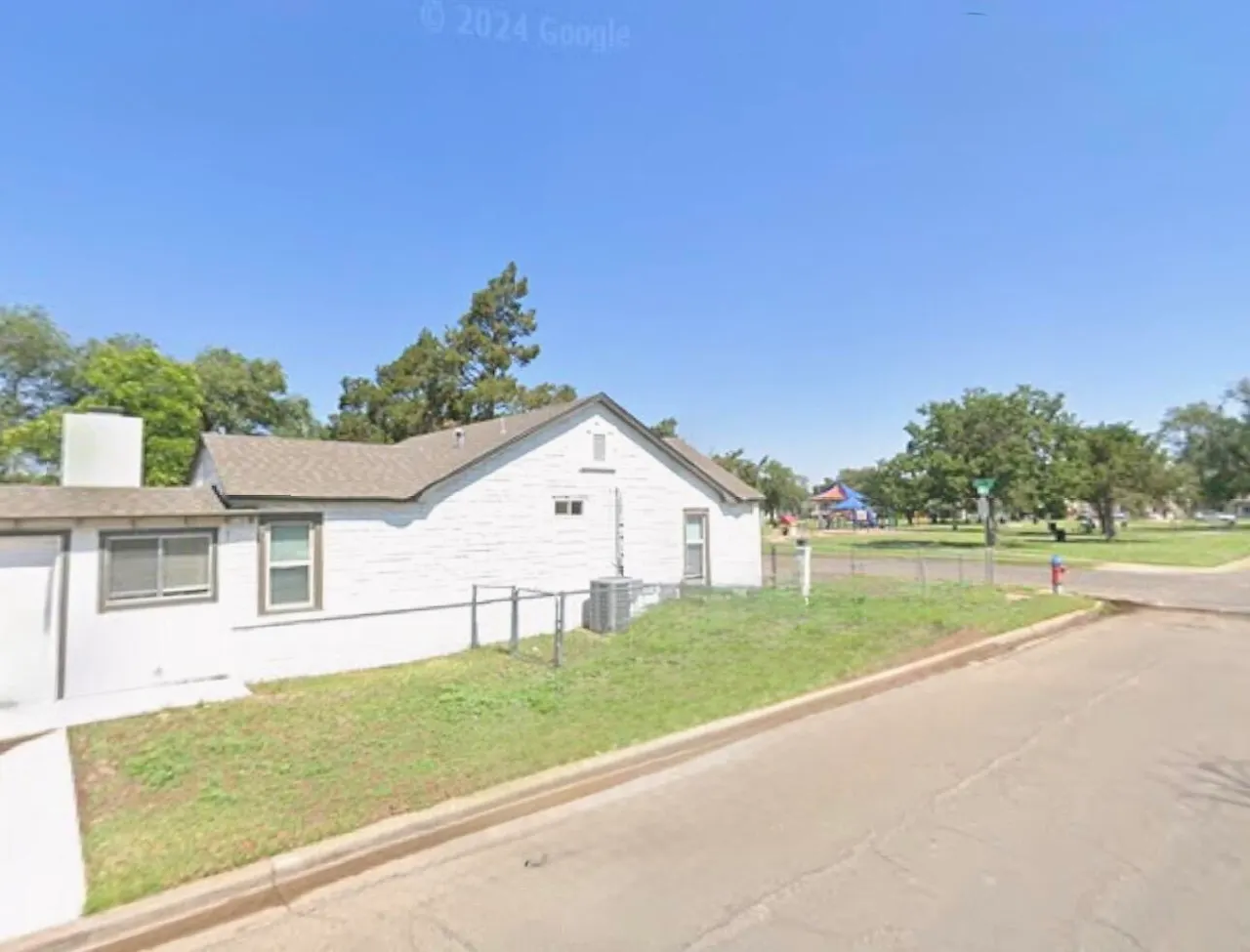 Photo 21 — 2301 27th Street, Lubbock, TX 79411