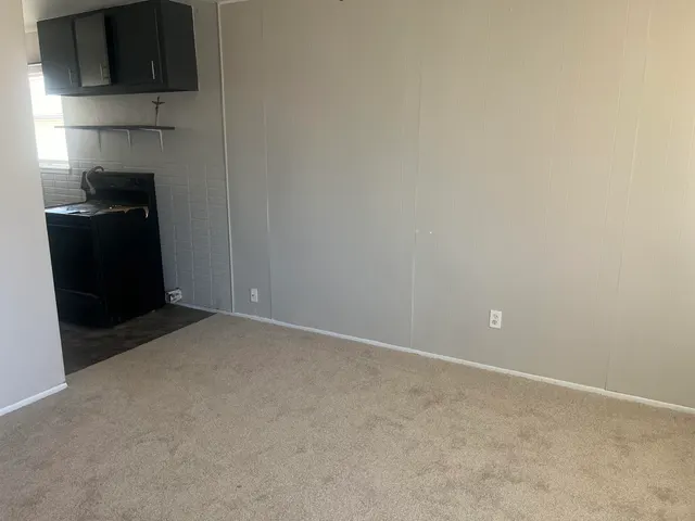 Photo 3 — 806 Vanda Avenue, Lubbock, TX 79403