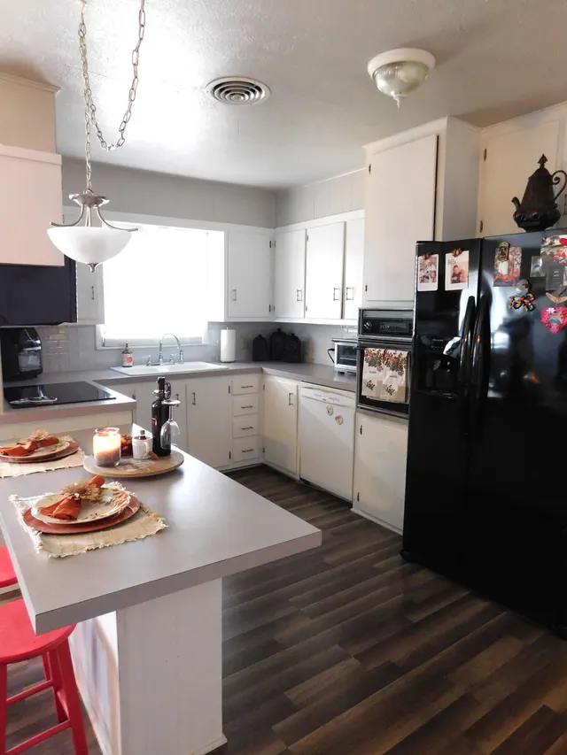 Photo 4 — 327 W Avenue J, Muleshoe, TX 79347