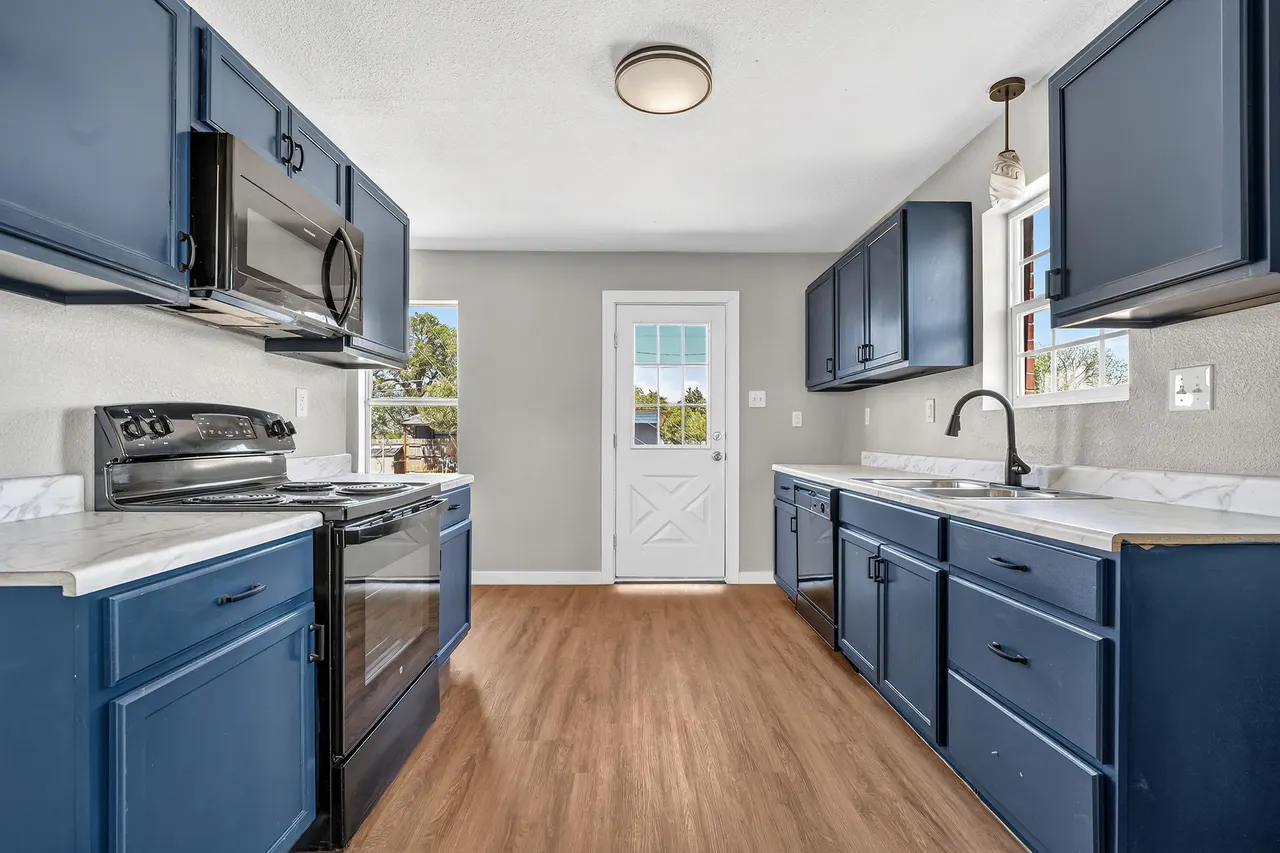 Photo 5 — 723 E Purdue Street, Lubbock, TX 79403