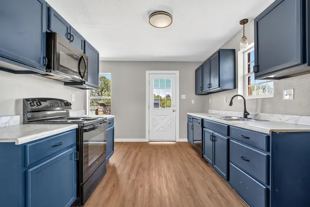Photo 5 — 723 E Purdue Street, Lubbock, TX 79403