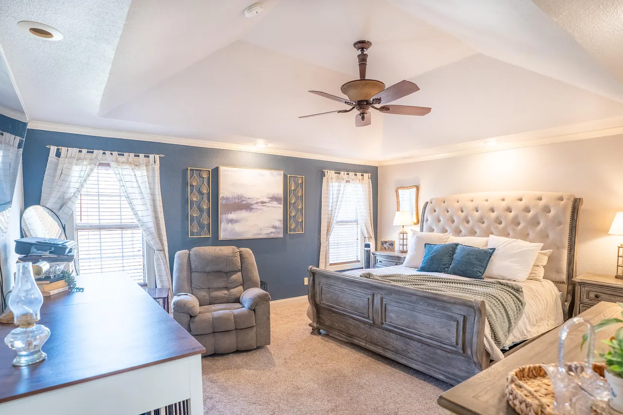 Photo 11 — 1417 10th Street, Shallowater, TX 79363
