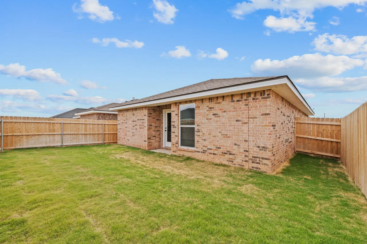 Photo 21 — 8318 24th Street, Lubbock, TX 79407