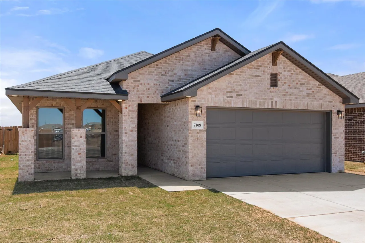 Photo 3 — 7109 14th Street, Lubbock, TX 79416