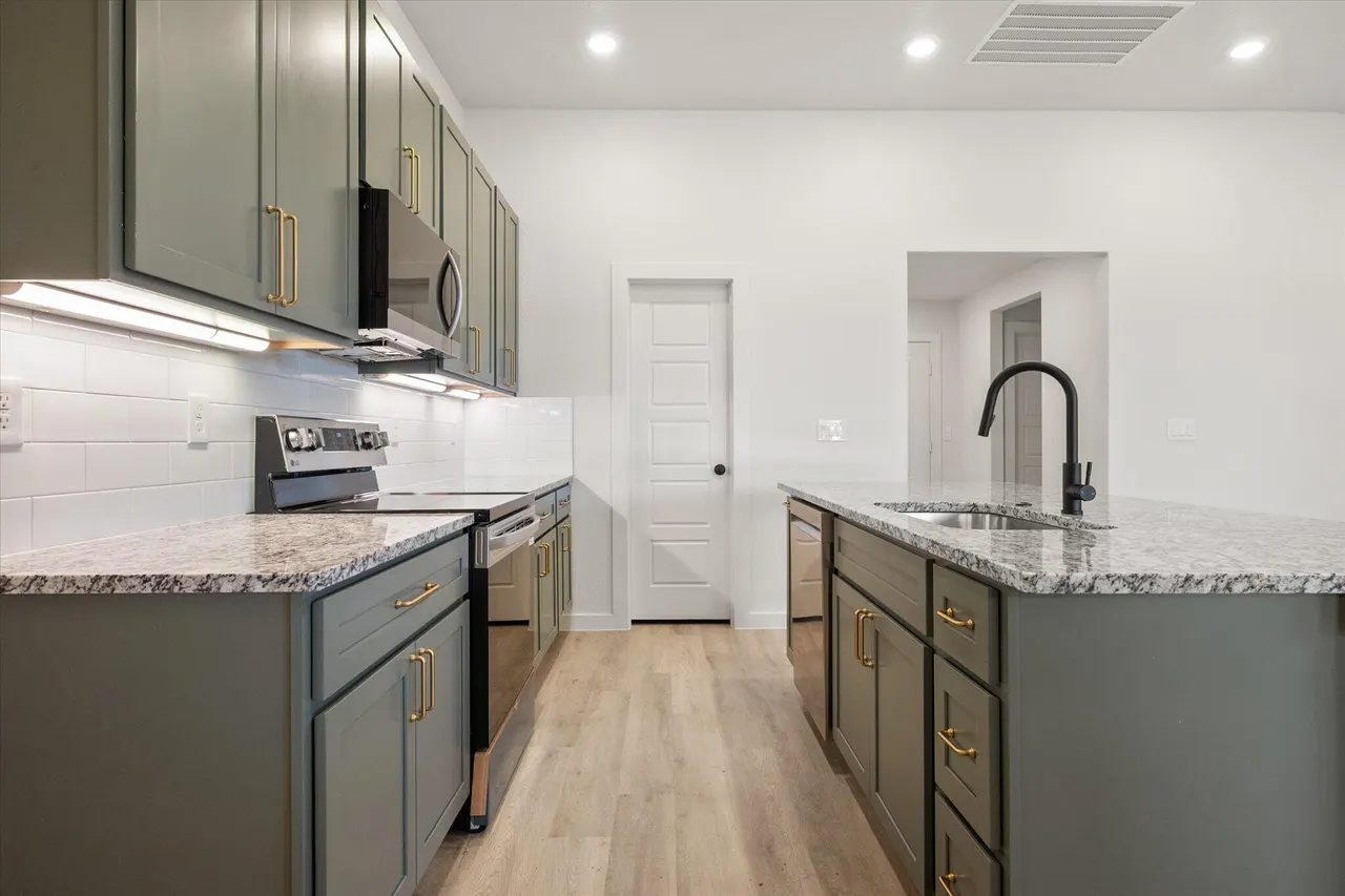Photo 15 — 7109 14th Street, Lubbock, TX 79416