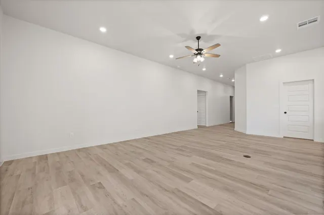 Photo 8 — 6002 Venita Avenue, Lubbock, TX 79407