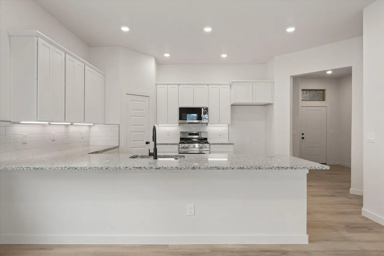 Photo 10 — 6004 Venita Avenue, Lubbock, TX 79407