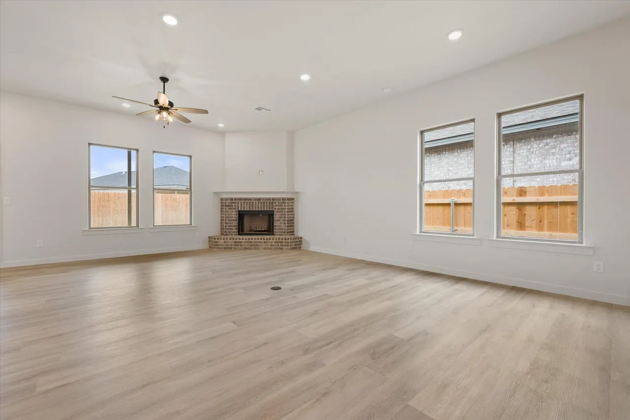 Photo 5 — 6004 Venita Avenue, Lubbock, TX 79407