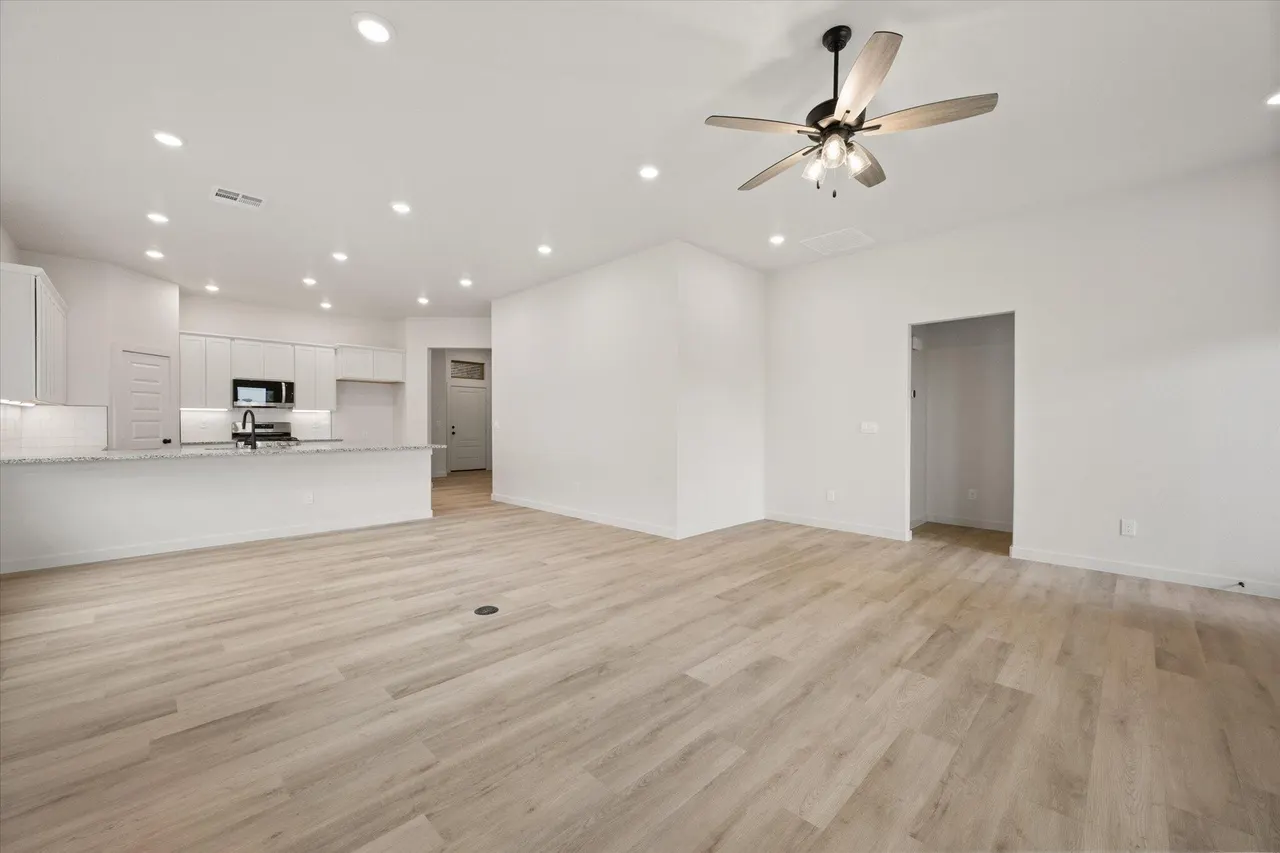 Photo 9 — 6004 Venita Avenue, Lubbock, TX 79407