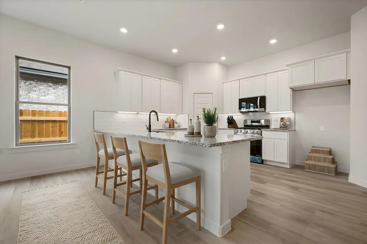 Photo 11 — 6004 Venita Avenue, Lubbock, TX 79407