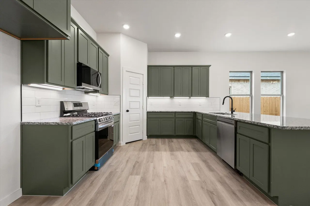 Photo 12 — 6006 Venita Avenue, Lubbock, TX 79407