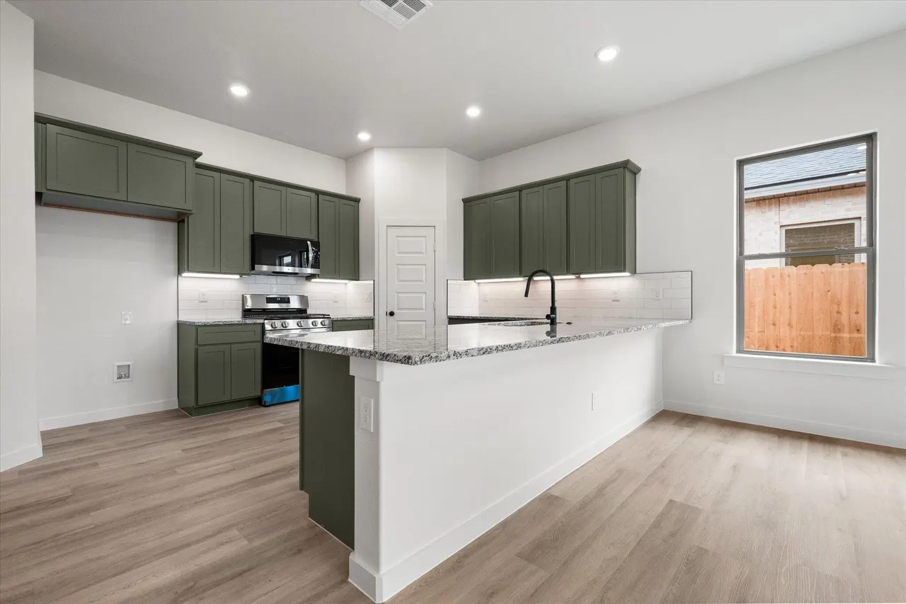Photo 11 — 6006 Venita Avenue, Lubbock, TX 79407