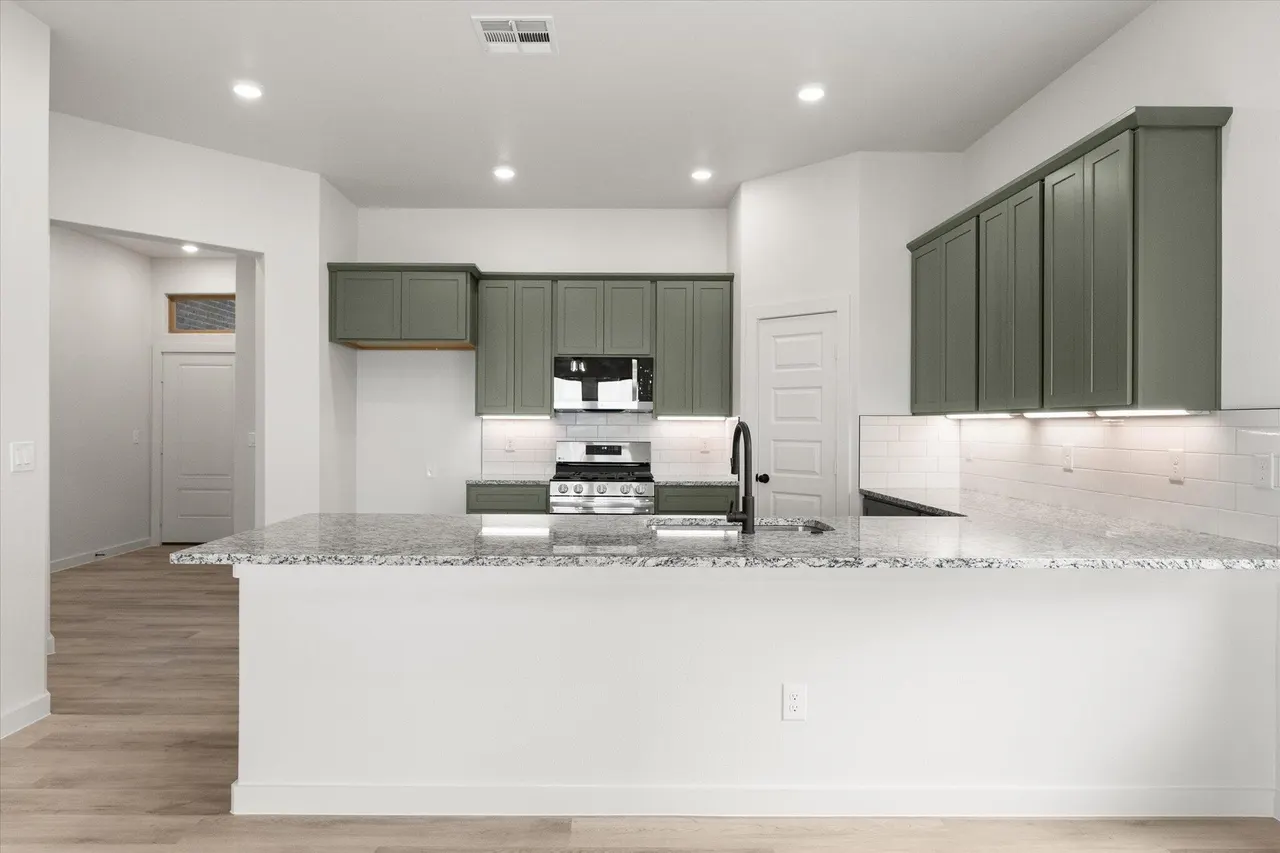 Photo 9 — 6006 Venita Avenue, Lubbock, TX 79407