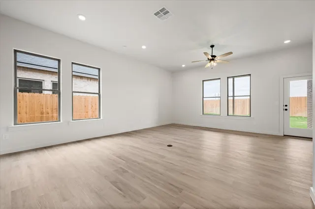 Photo 6 — 6006 Venita Avenue, Lubbock, TX 79407