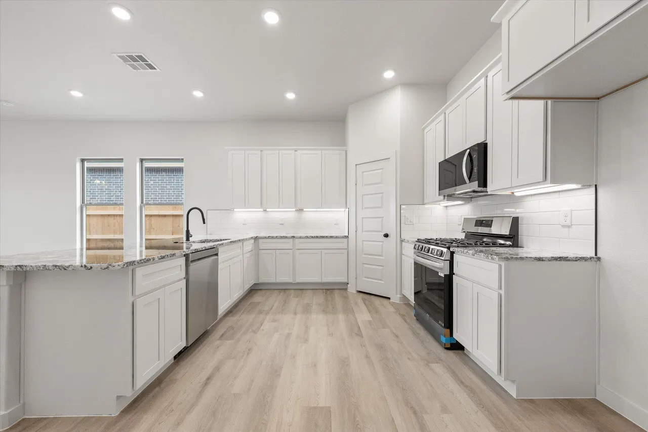 Photo 12 — 6008 Venita Avenue, Lubbock, TX 79407