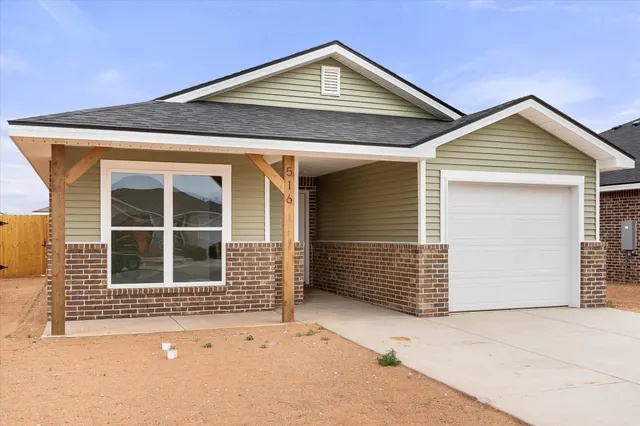 Photo 3 — 516 E 24th Street, Wolfforth, TX 79382