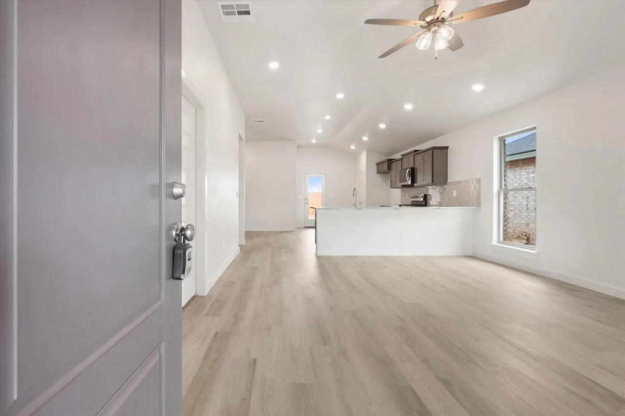 Photo 4 — 2410 Bryan Avenue, Wolfforth, TX 79382