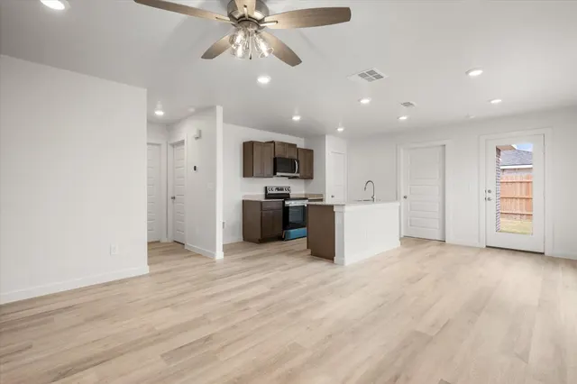 Photo 6 — 510 E 24th Street, Wolfforth, TX 79382