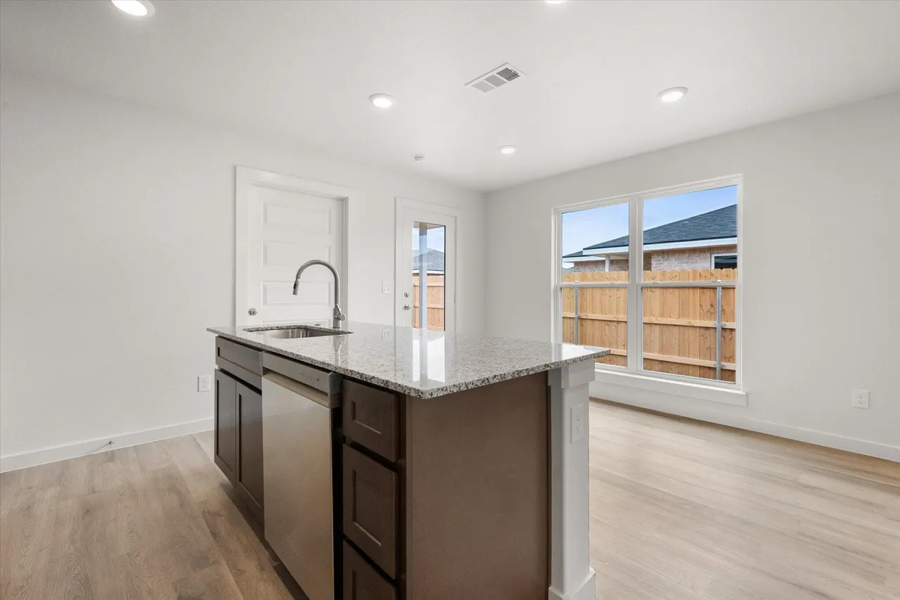 Photo 15 — 510 E 24th Street, Wolfforth, TX 79382