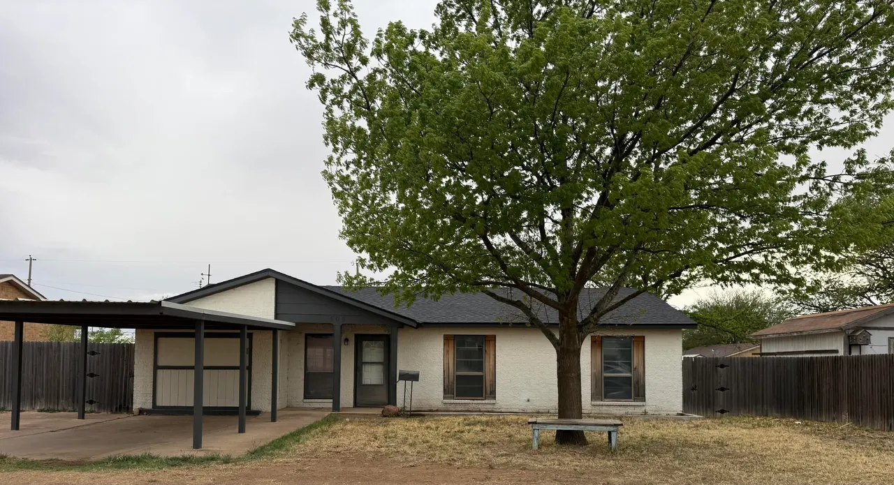 Front exterior — 505 Avenue J, Abernathy, TX 79311