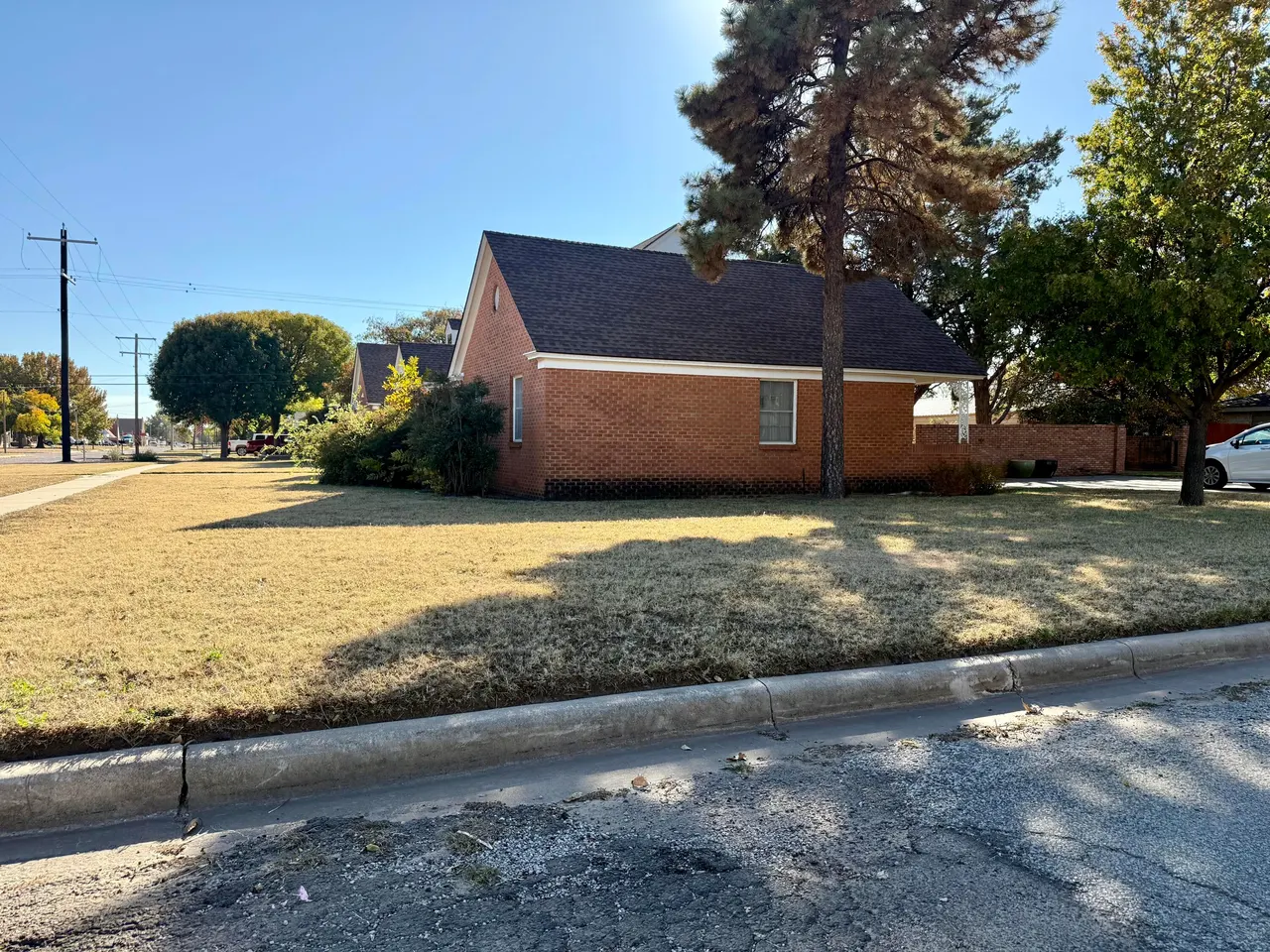 Photo 4 — 321 10th, Memphis, TX 79245