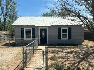 Sold home at 1106 10th Street
