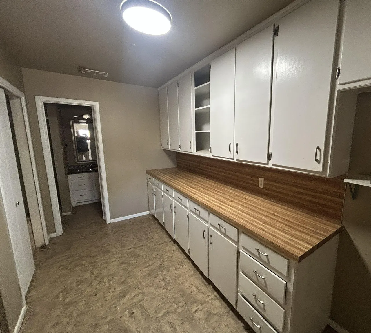 Photo 5 — 1106 10th Street, Levelland, TX 79336