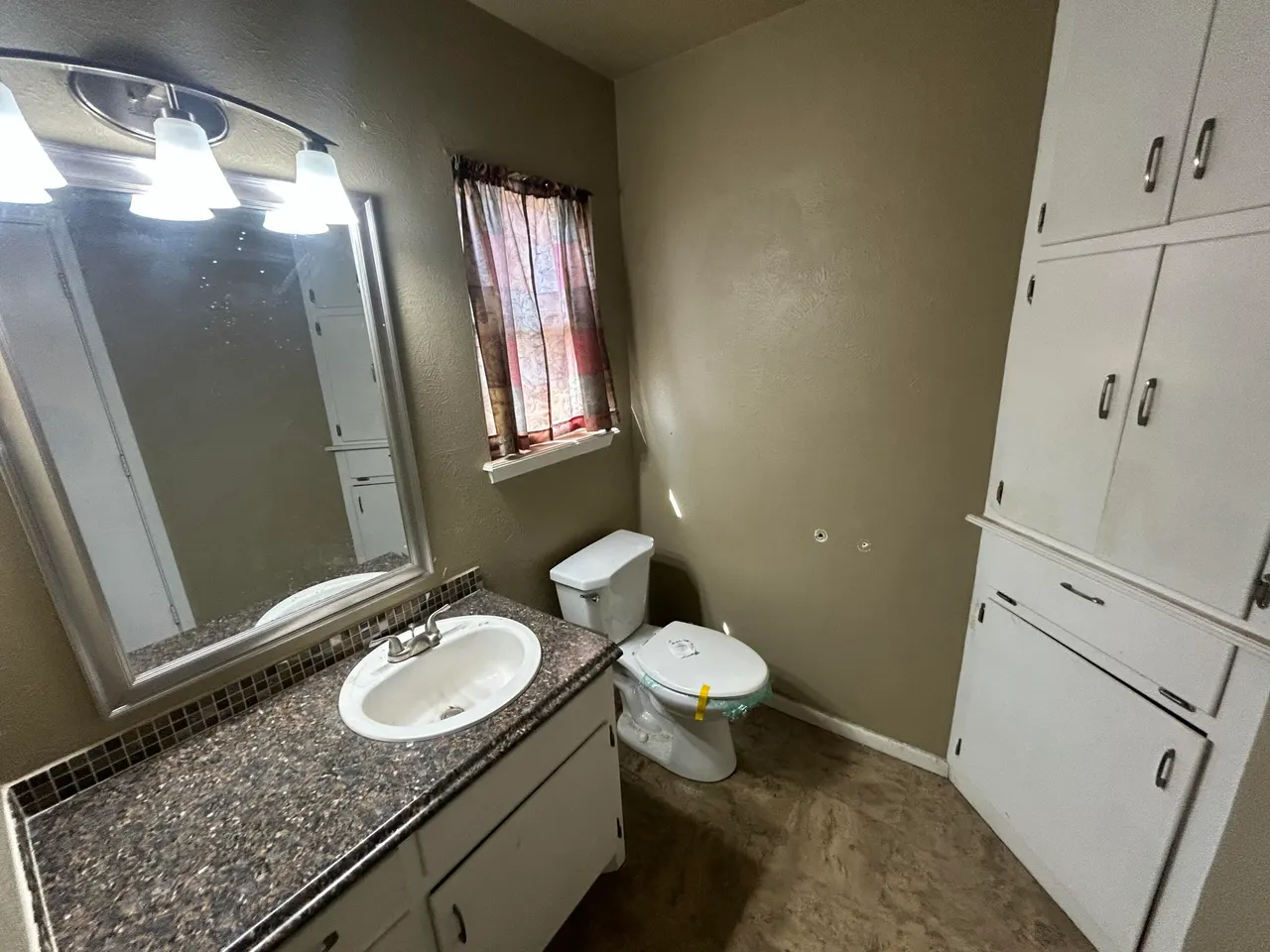 Photo 10 — 1106 10th Street, Levelland, TX 79336