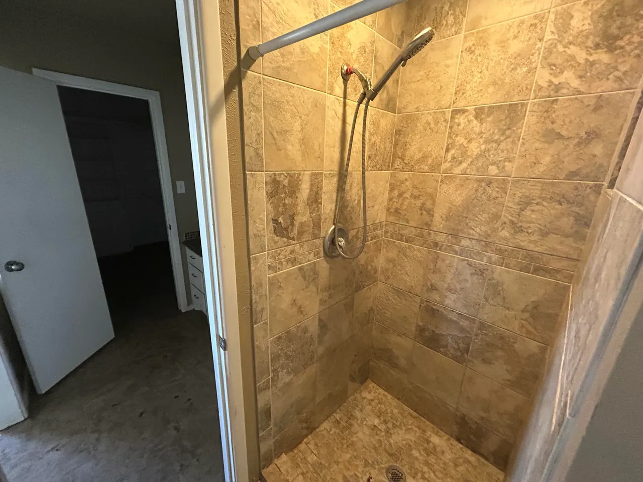 Photo 11 — 1106 10th Street, Levelland, TX 79336