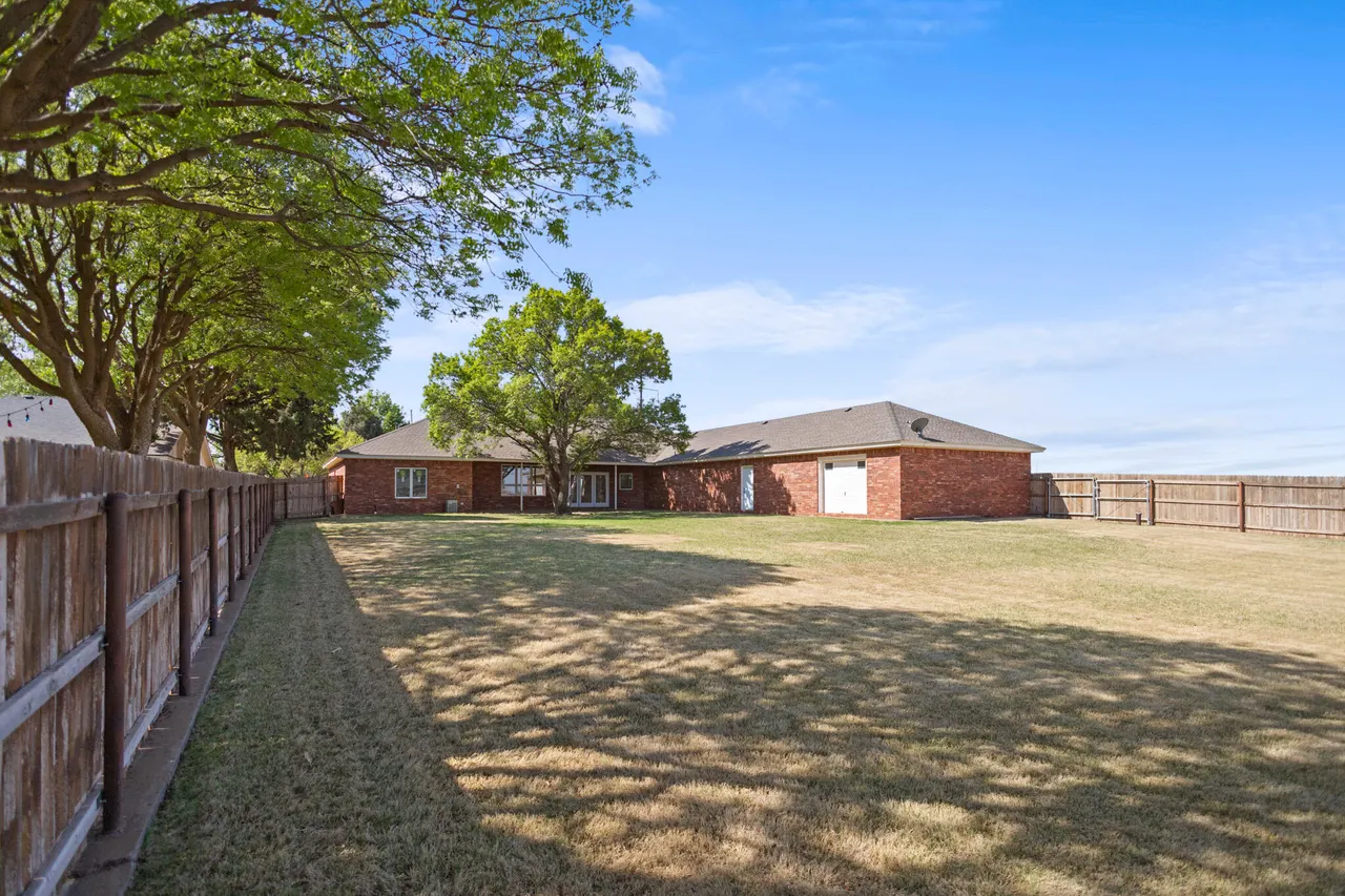 Photo 77 — 6812 1st Street, Lubbock, TX 79416