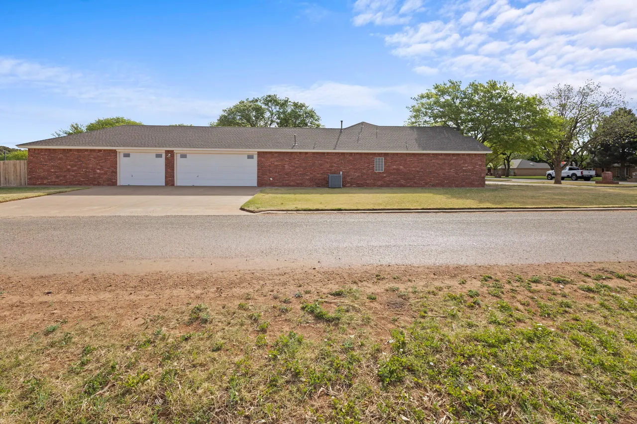 Photo 83 — 6812 1st Street, Lubbock, TX 79416