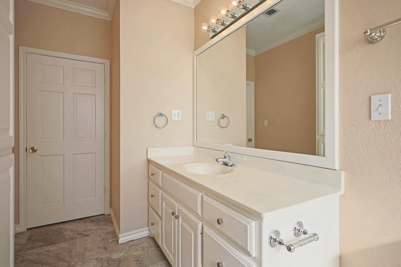 Photo 47 — 6812 1st Street, Lubbock, TX 79416