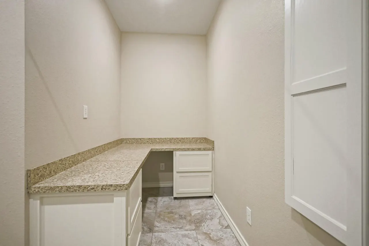 Photo 61 — 6812 1st Street, Lubbock, TX 79416