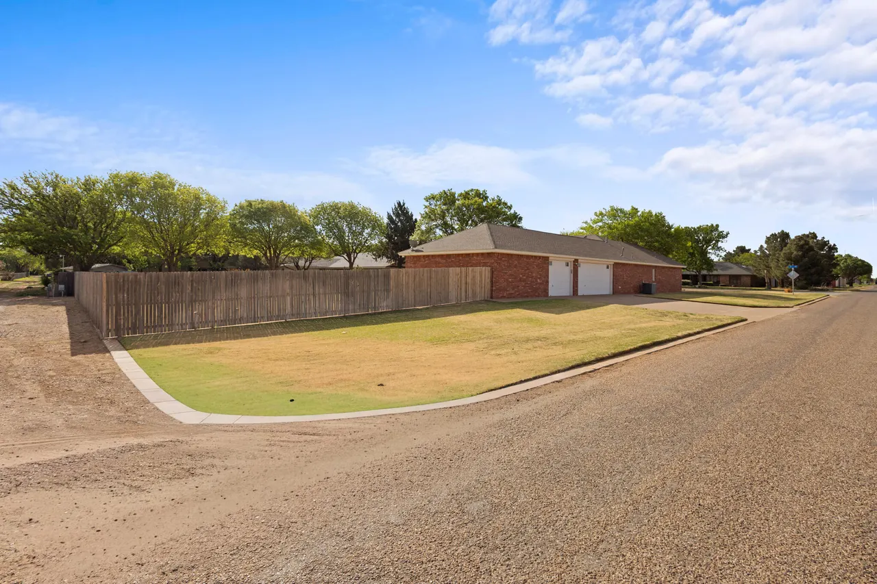 Photo 84 — 6812 1st Street, Lubbock, TX 79416