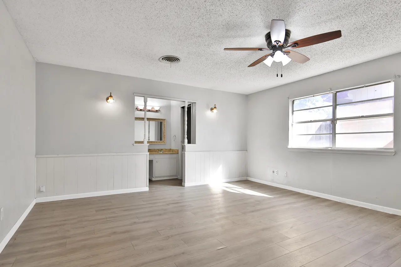 Photo 11 — 6607 Avenue U, Lubbock, TX 79412