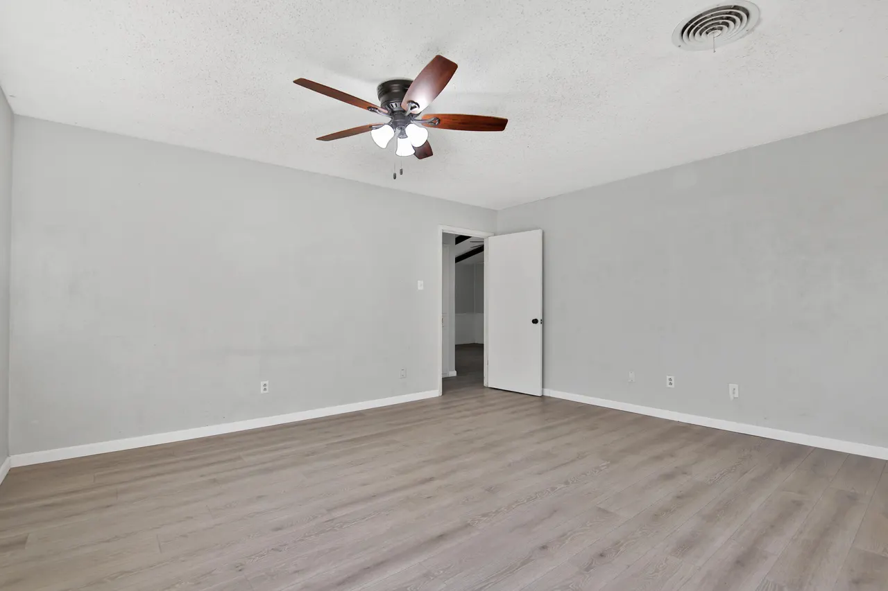 Photo 13 — 6607 Avenue U, Lubbock, TX 79412