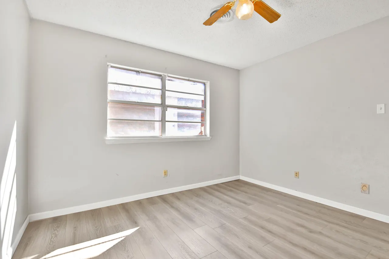 Photo 21 — 6607 Avenue U, Lubbock, TX 79412