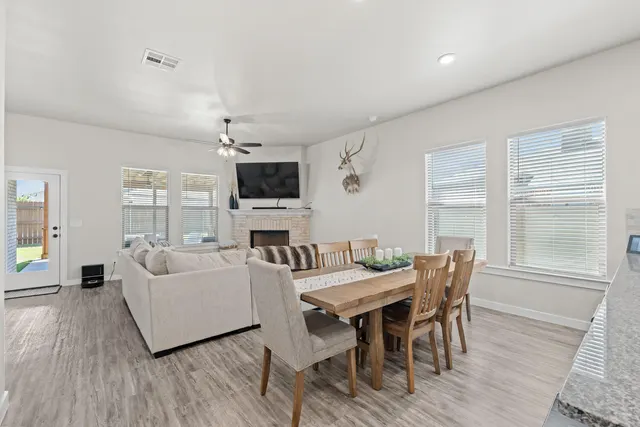 Photo 2 — 301 E 31st Street, Wolfforth, TX 79382