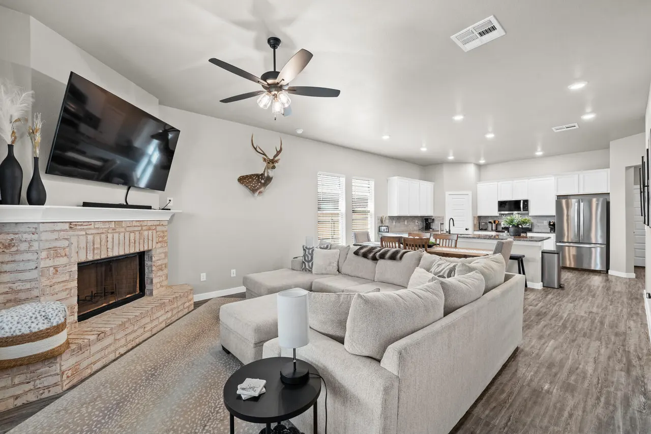 Photo 12 — 301 E 31st Street, Wolfforth, TX 79382