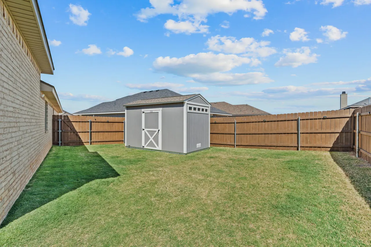 Photo 32 — 301 E 31st Street, Wolfforth, TX 79382