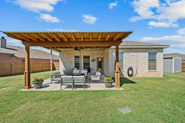 Photo 3 — 301 E 31st Street, Wolfforth, TX 79382