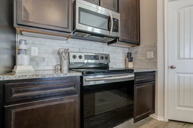 Photo 7 — 6818 40th Street, Lubbock, TX 79407