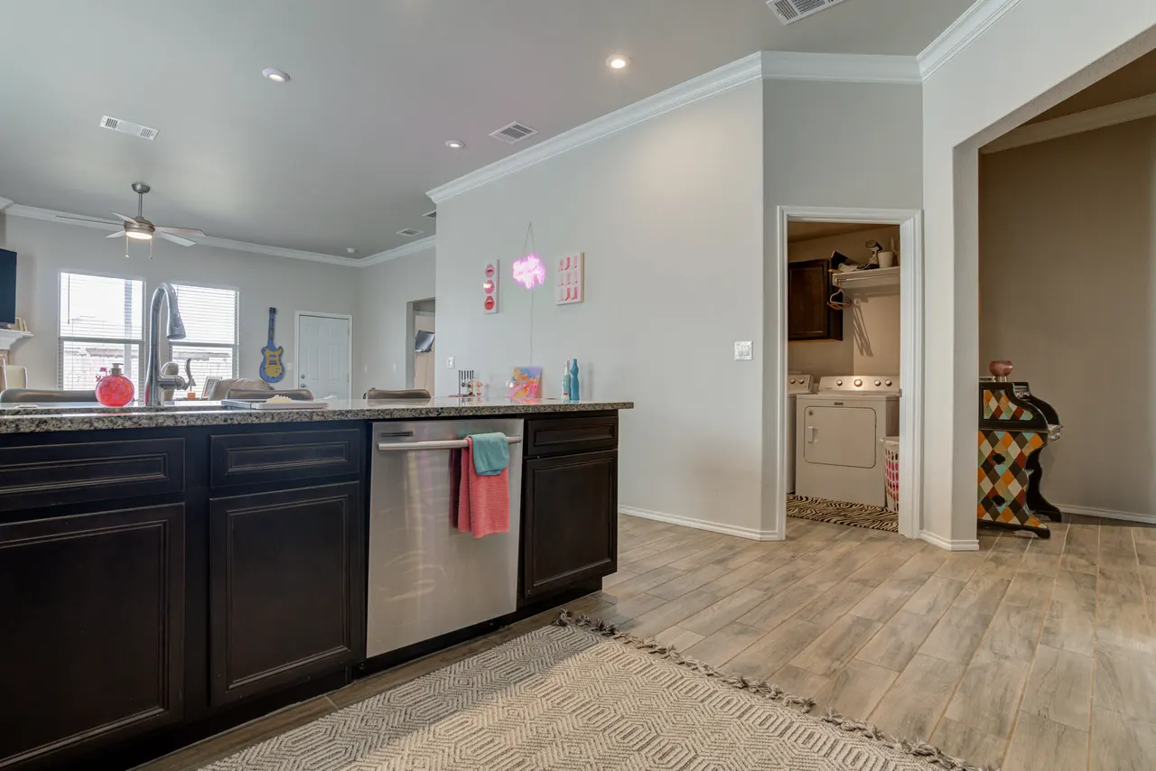 Photo 9 — 6818 40th Street, Lubbock, TX 79407