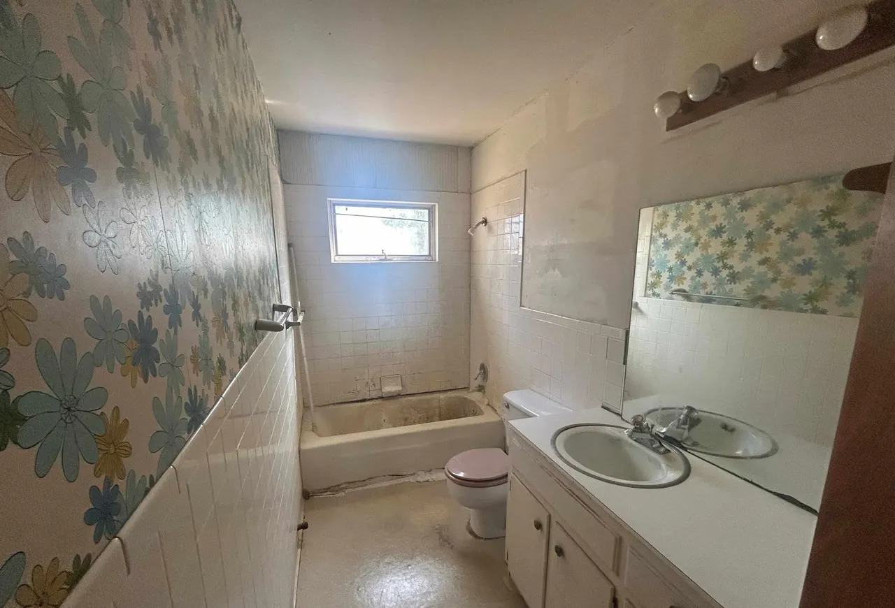 Photo 13 — 2207 18th Street A&B, Lubbock, TX 79401