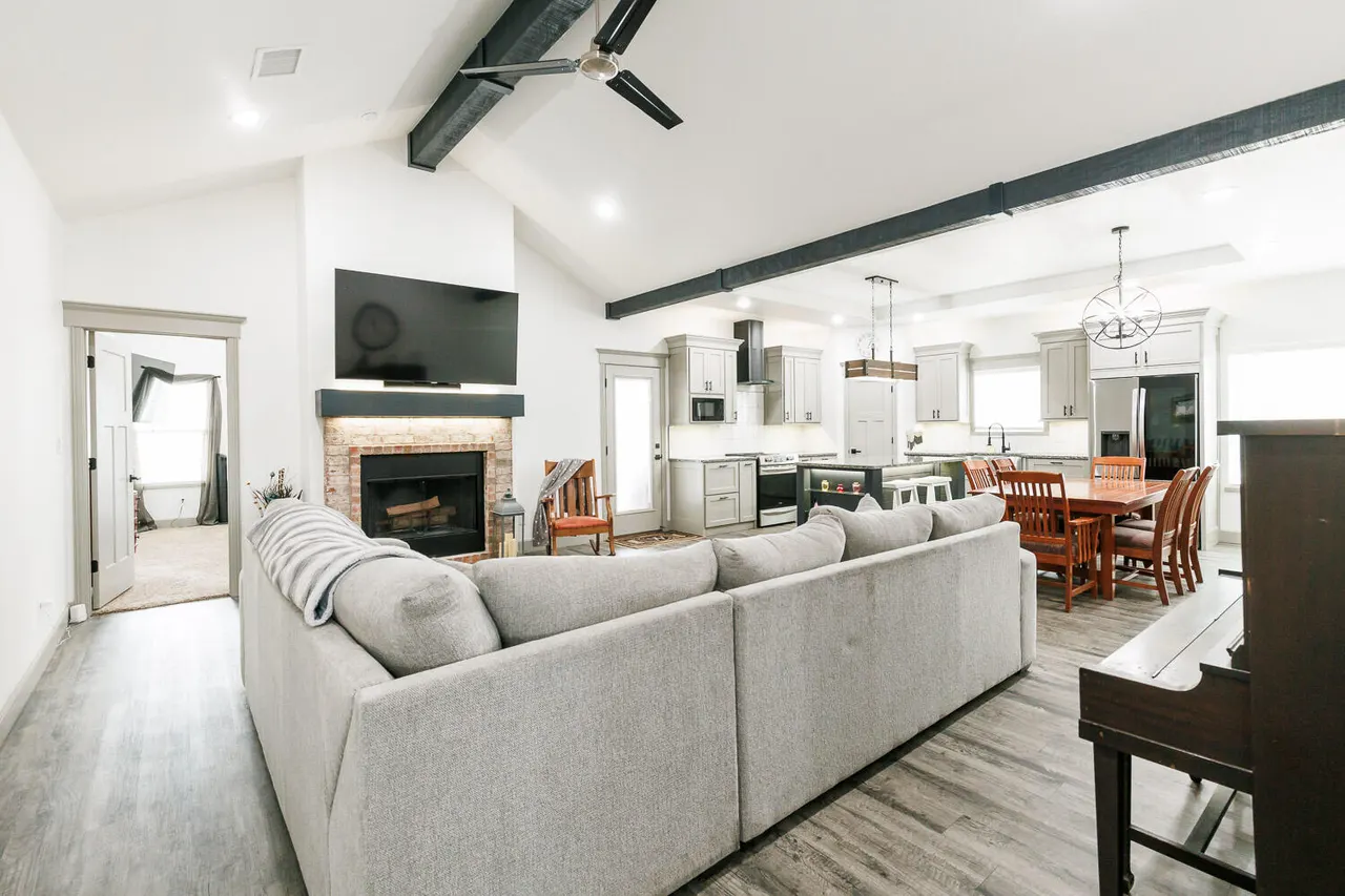 Photo 11 — 5914 Grinnell Street, Lubbock, TX 79416