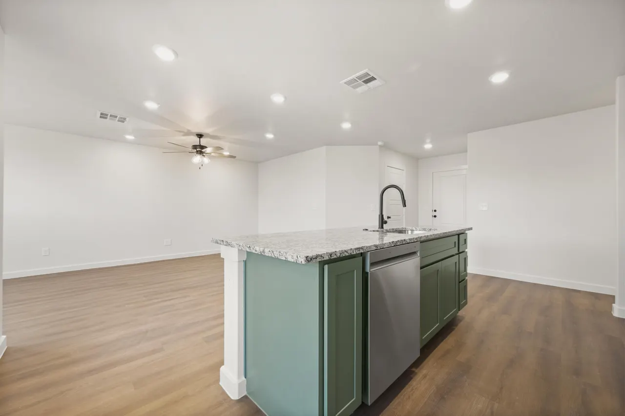 Photo 9 — 8321 24th Street, Lubbock, TX 79407