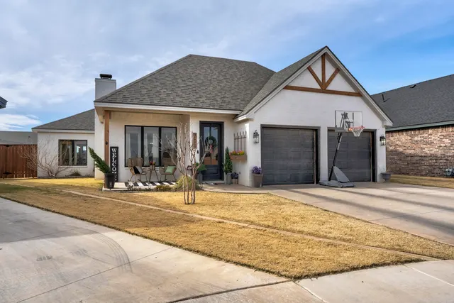 Photo 7 — 823 N 6th Circle, Wolfforth, TX 79382